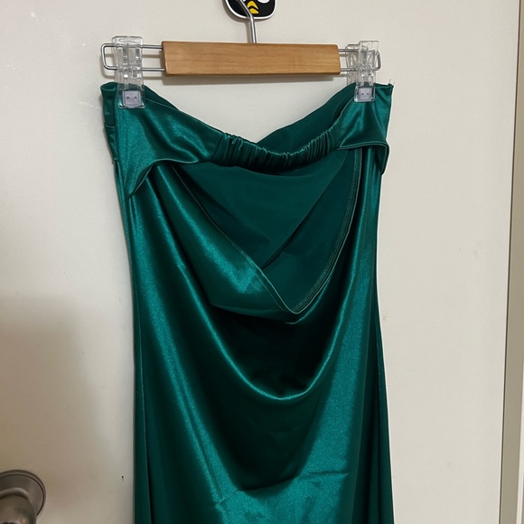 Strapless open back maxi dress - Picture 3 of 3